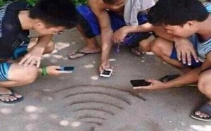 wifi信号不好只能这么近搜信号上网 wifi信号不好只能这么近搜信号上网