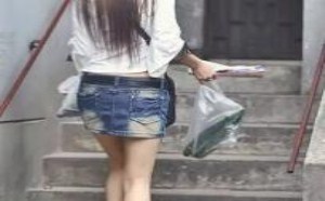 美女又带了两个男朋友回家