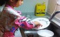 小朋友帮妈妈洗碗图片动态gif